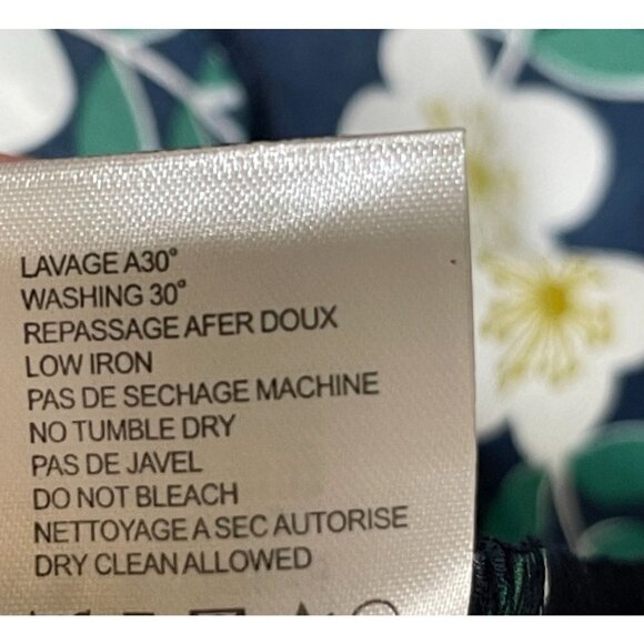 Molly Bracken Front Keyhole Fit and Flare Dress Navy White Floral Size XS Extra - Picture 7 of 7